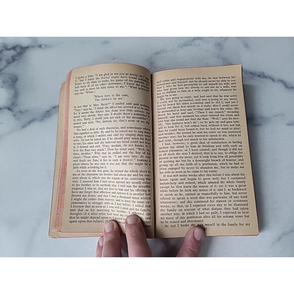 The Amorous Adventures Of Moll Flanders By Daniel Defoe Paperback - Picture 5 of 10